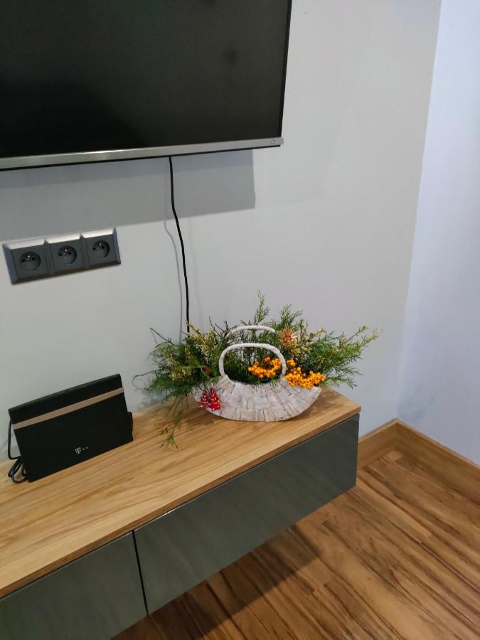 Apartament Nad Jeziorem Slawa Exterior photo