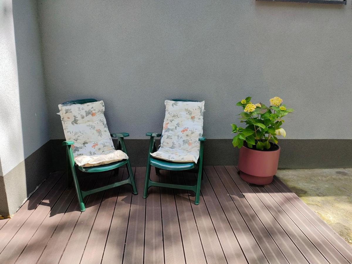 Apartament Nad Jeziorem Slawa Exterior photo